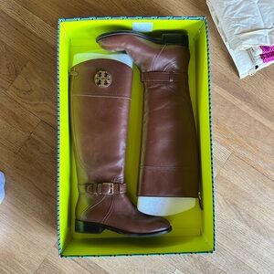 Perfect condition, never worn Tory Burch Riding Boot size 6M